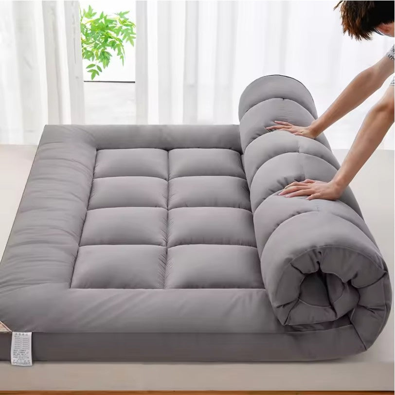 Fluffy Mattress Topper – Soft All-Season Pad for Bed & Camping