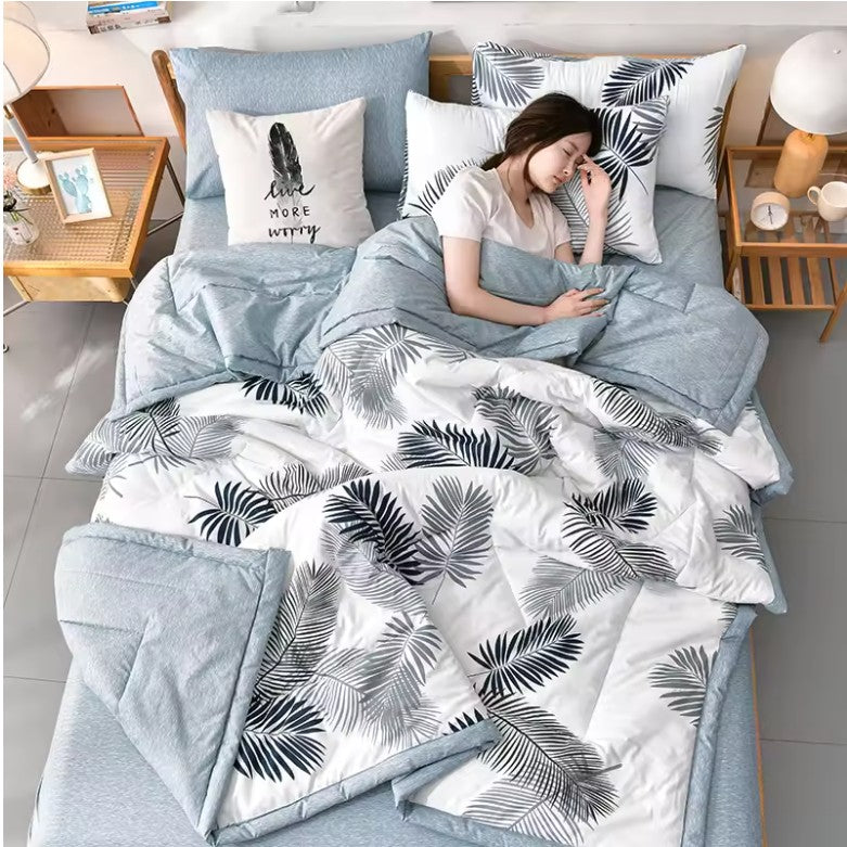 Lightweight Summer Cooling Blanket – Soft, Washable Comforter for Adults & Kids